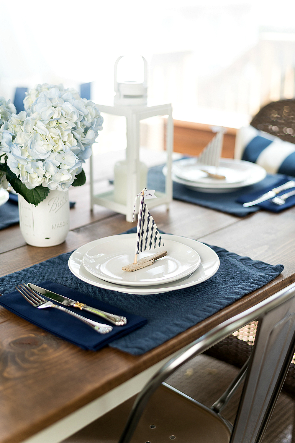 http://www.itallstartedwithpaint.com/wp-content/uploads/2017/09/nautical-table-setting-ideas-summer-table-setting-8-of-42.jpg