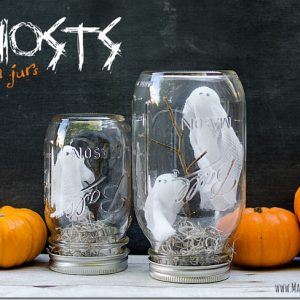 Halloween Craft with Mason Jars