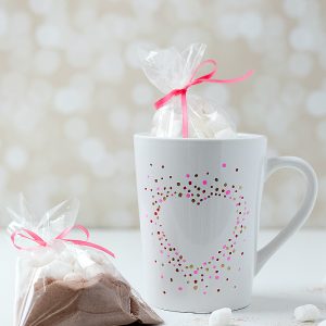 Valentine Gift Idea - Heart Mug @www.itallstartedwithpaint.com