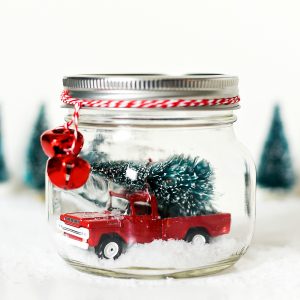 Vintage Truck in Mason Jar Snowglobe