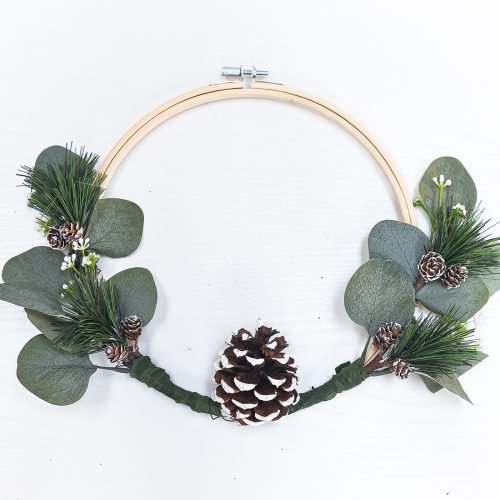 Embroidery Hoop Winter Wreath - It All Started With Paint