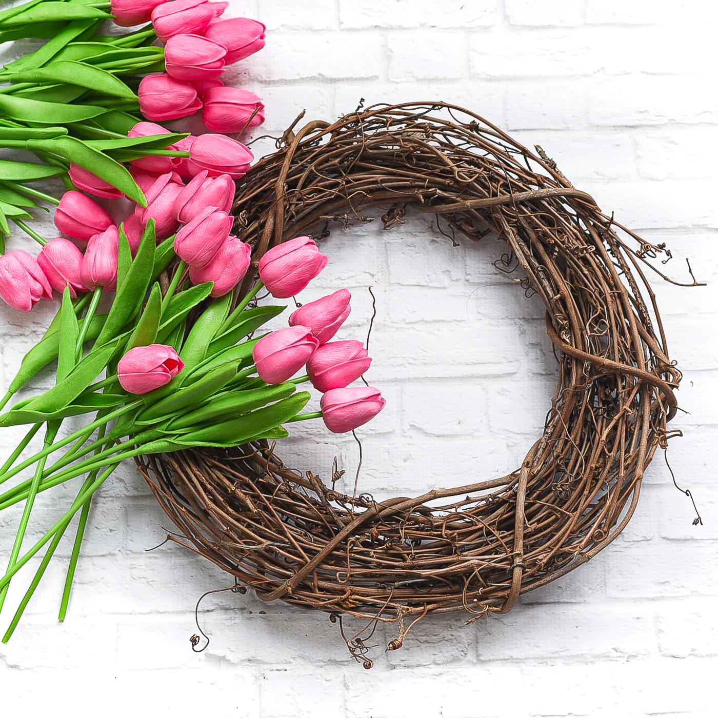 Tulip Wreath for Spring - It All Started With Paint